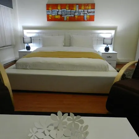 House Taksim Vip *