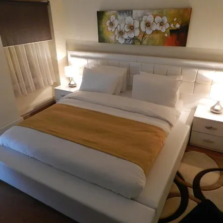House Taksim Vip דירה *